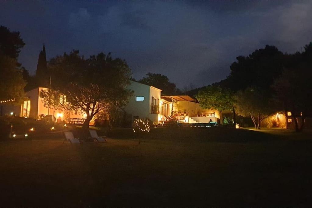 Les Prairies De Fenestrelle Spa & Piscine Au Calme Aubagne Kültér fotó
