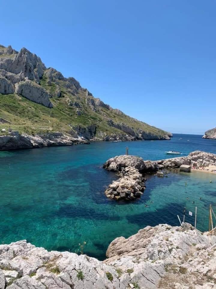 Les Prairies De Fenestrelle Spa & Piscine Au Calme Aubagne Kültér fotó
