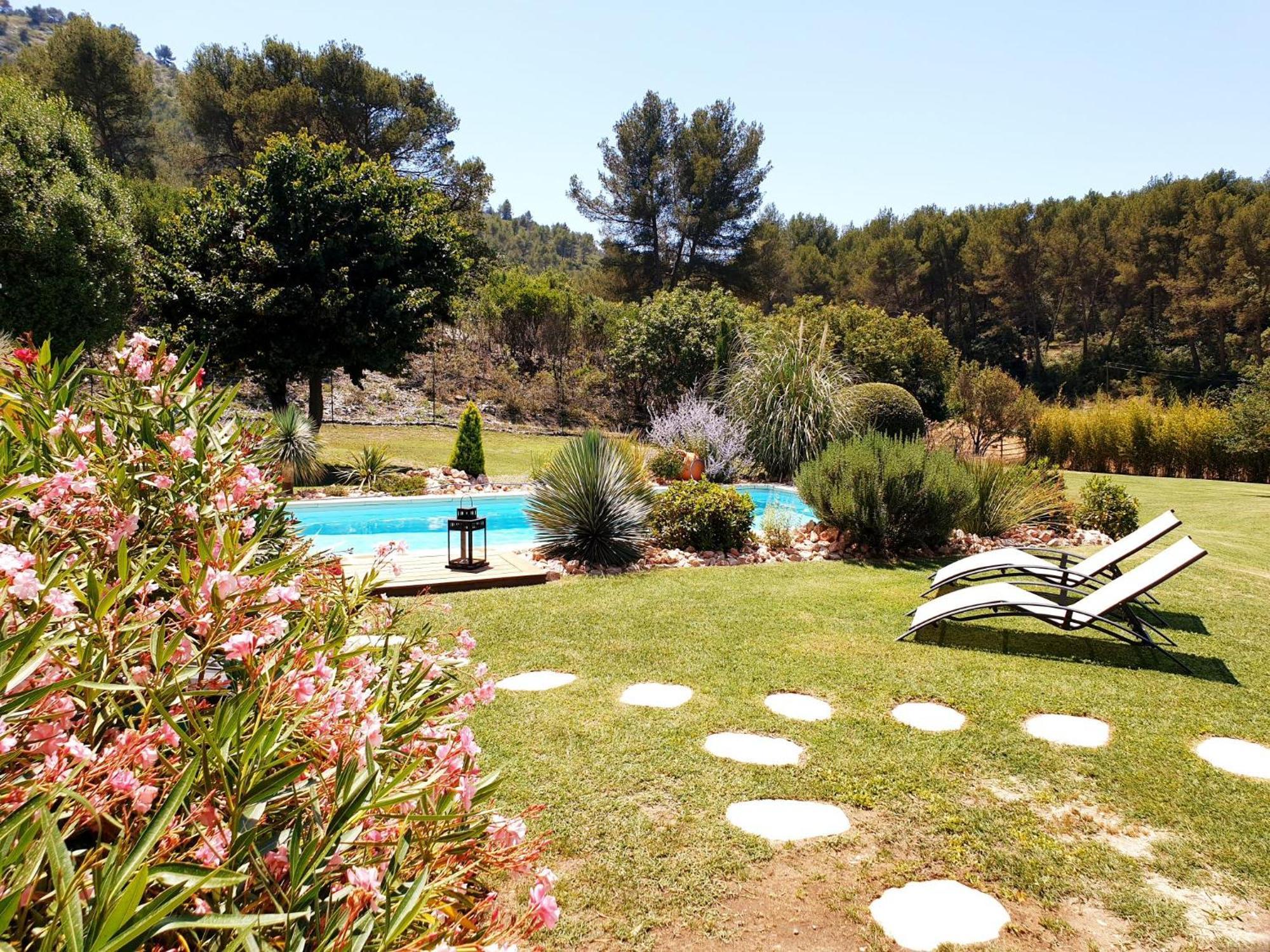 Les Prairies De Fenestrelle Spa & Piscine Au Calme Aubagne Kültér fotó